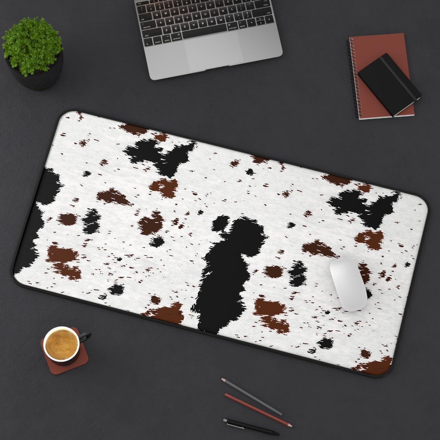 Nguni Cattle Print Desk Mat Cow Boy Office Desk Accessory Farmer Mouse Pad Western Desk Pad Aesthetic Gaming Mousepad Unique Gift Idea Men