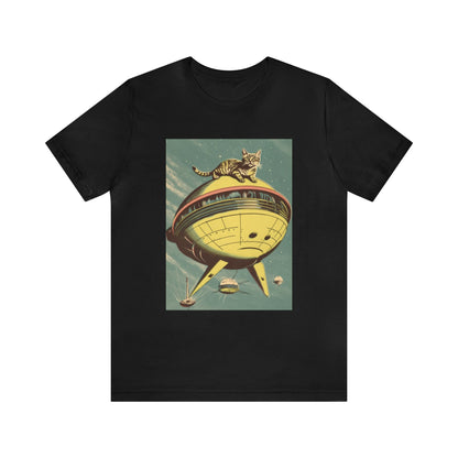 Funny Spaceship Cat UFO Shirts Retro Vintage Graphic UAP tshirt Cat Lover Tee Weird Cool Gift Galaxy Cat Unisex T-Shirt Unique Flying Saucer