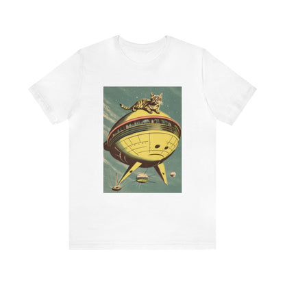 Funny Spaceship Cat UFO Shirts Retro Vintage Graphic UAP tshirt Cat Lover Tee Weird Cool Gift Galaxy Cat Unisex T-Shirt Unique Flying Saucer