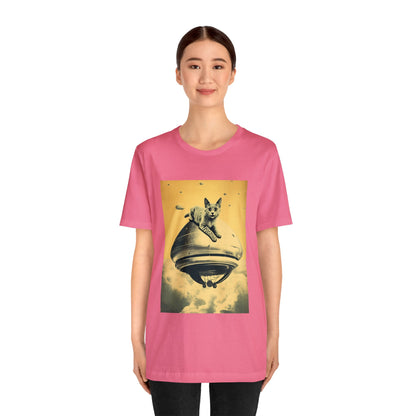 Funny Spaceship Cat UFO Shirts Retro Vintage Graphic Weird Cool Gift Galaxy Cat Unisex T-Shirt UAP tshirt Unique Flying Saucer Cat Lover Tee