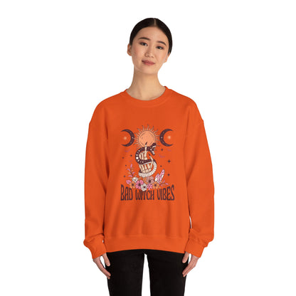 Bad Witch Vibes Sweatshirt Vintage Halloween Sweater Cute Witchy Crewneck Halloween Party Sweatshirt Retro Fall Sweat Witch Halloween Gift