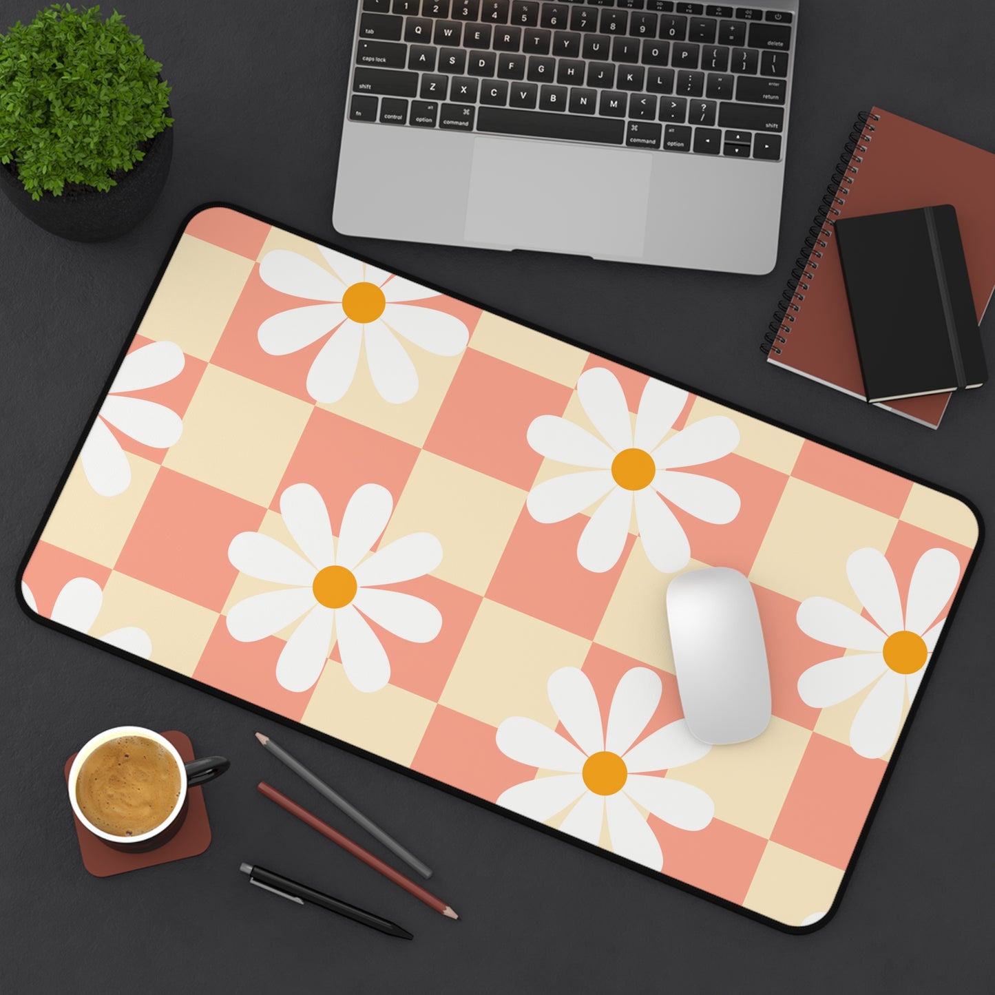 Retro Groovy Desk Mat Flower Power Office Desk Accessories 70s Vintage Mouse Pad Daisy Desk Pad Boho Hippie Gaming Mousepad Unique Gift Idea