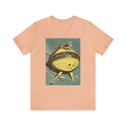 Funny Spaceship Cat UFO Shirts Retro Vintage Graphic UAP tshirt Cat Lover Tee Weird Cool Gift Galaxy Cat Unisex T-Shirt Unique Flying Saucer