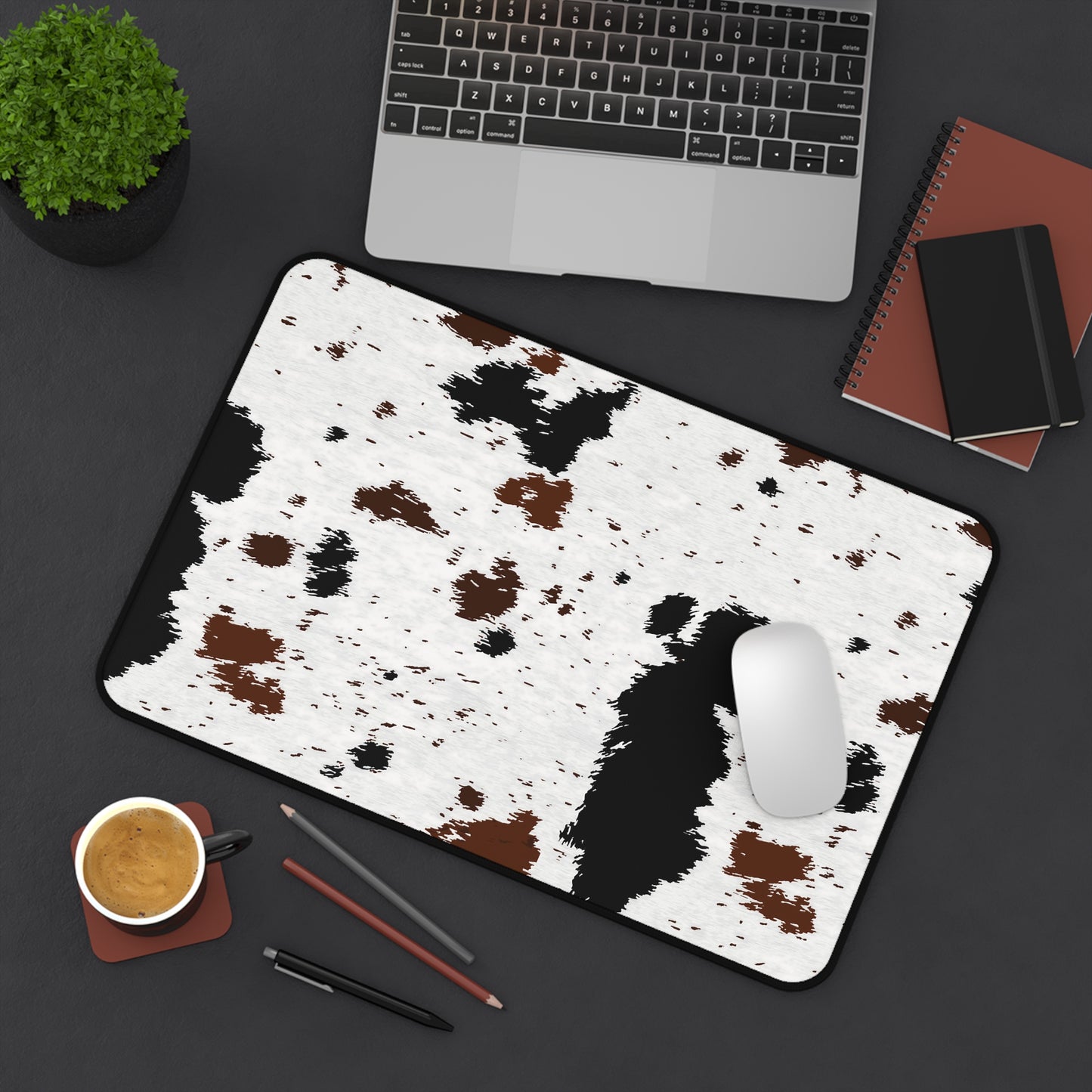 Nguni Cattle Print Desk Mat Cow Boy Office Desk Accessory Farmer Mouse Pad Western Desk Pad Aesthetic Gaming Mousepad Unique Gift Idea Men